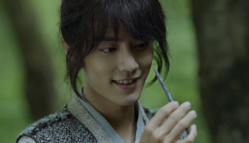 梦境迷踪，解析梦见蛇从嘴里钻到肚子里的深层含义