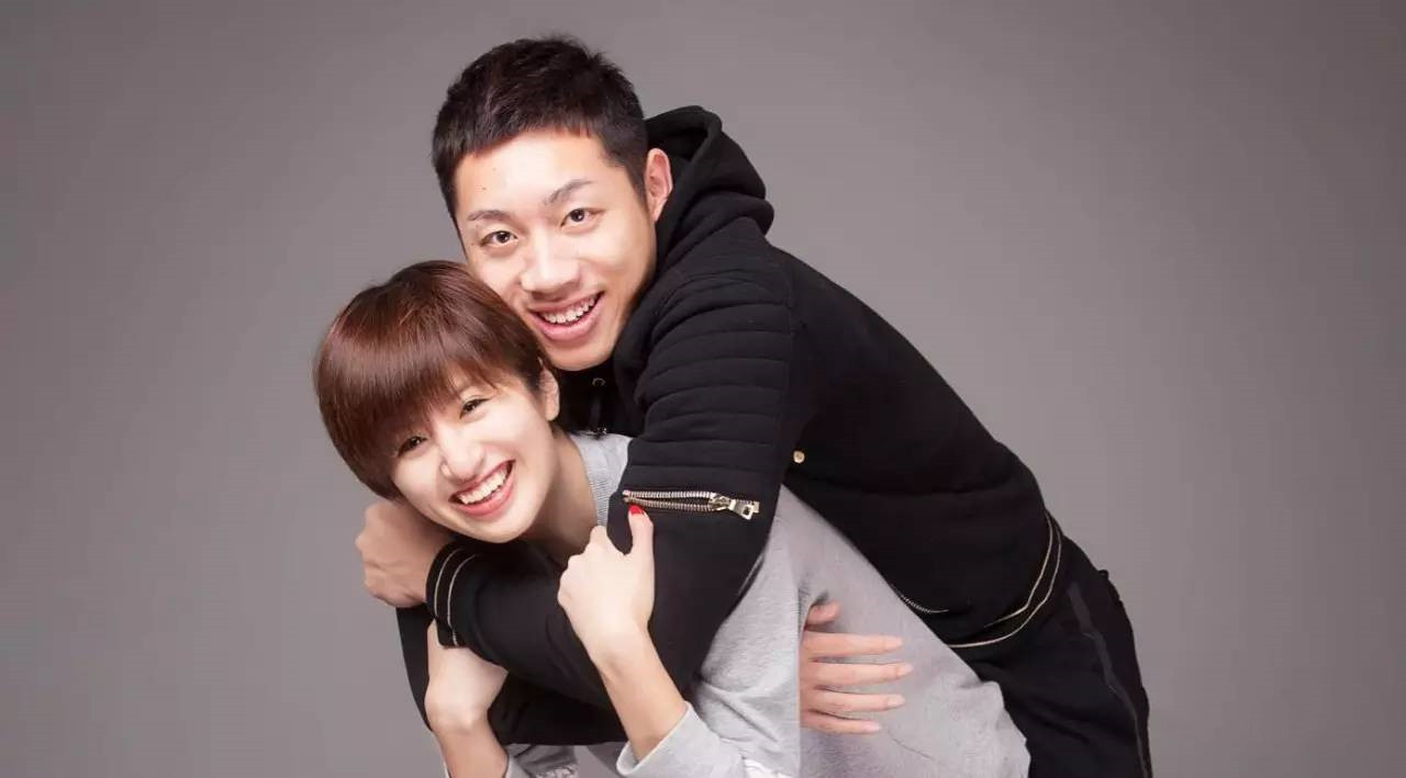 绿意小蛇与炽红大蟒，孕妇梦境中的生命寓意与心理解析