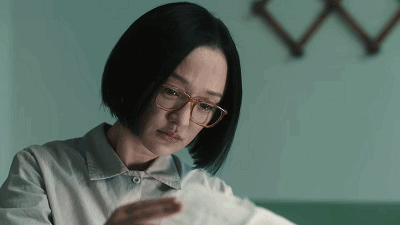 周公解梦，梦见开车，车尾乘客意外跌落——解析梦境中的不安与自我反思