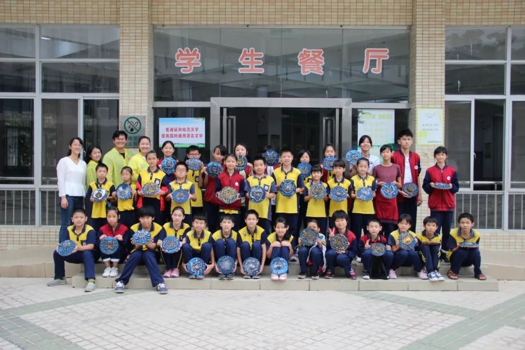 梦落无声，牙齿脱落的隐喻与家庭幸福的祈愿