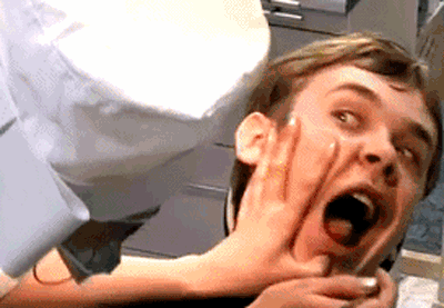 梦见牙齿掉光，探索梦境背后的深层含义与心理解析