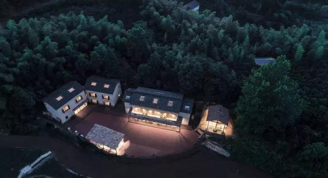 梦境的纠葛，解析昨晚梦到男友与别的女人，情绪波动后的再续梦境