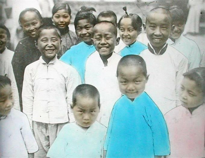 梦回昨夜，解析上大牙掉落与重生的寓意