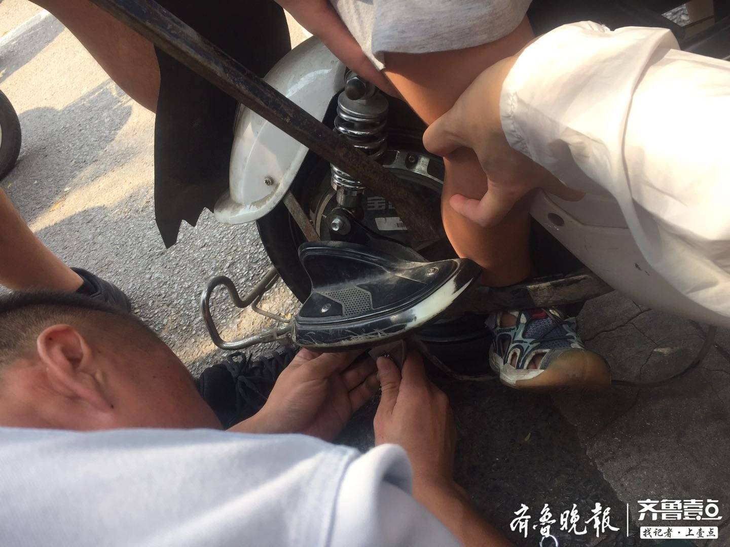 梦境解析，为何会梦到自己脚后跟受伤流血？