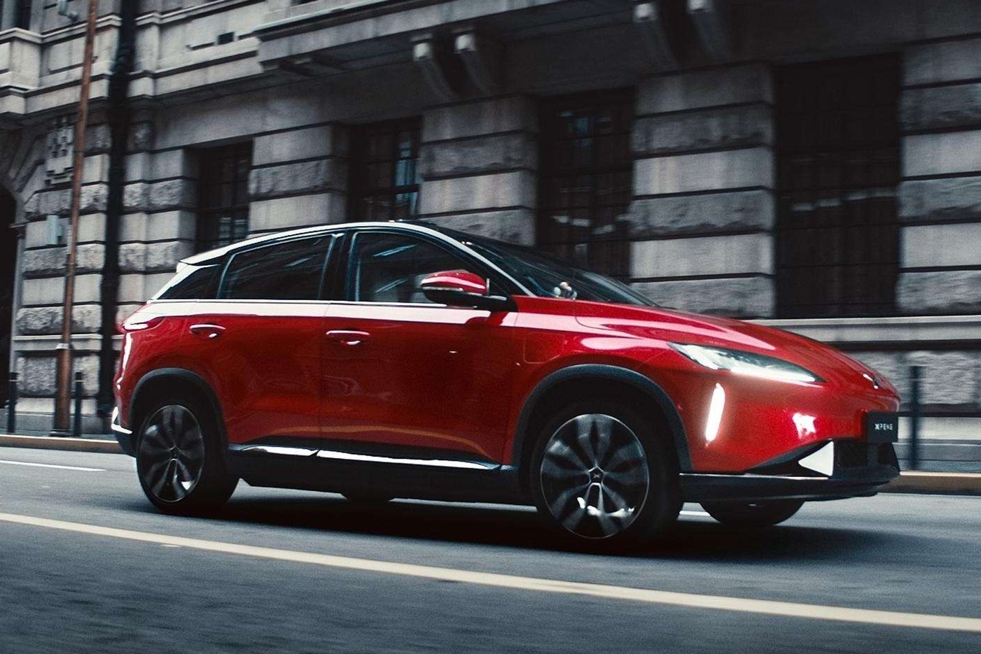 梦见自己和同学女同学结婚，潜意识中的情感与未来展望