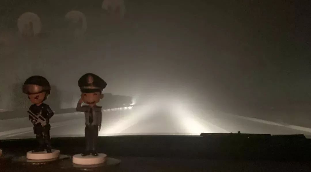 梦境婚礼的遗憾，探索梦到自己结婚了新郎却缺席的深层含义
