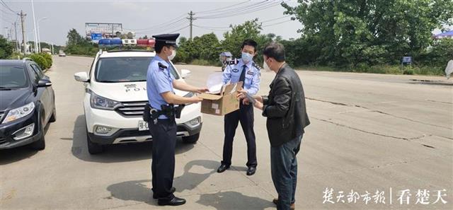 梦见自己晕倒突然又醒了，探索梦境背后的深层含义与心理解析