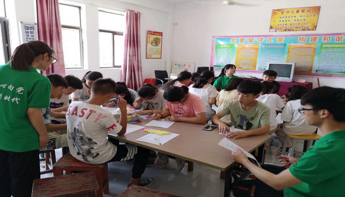 梦境的深层含义，为何梦见对象与他人相伴会泪洒梦中？