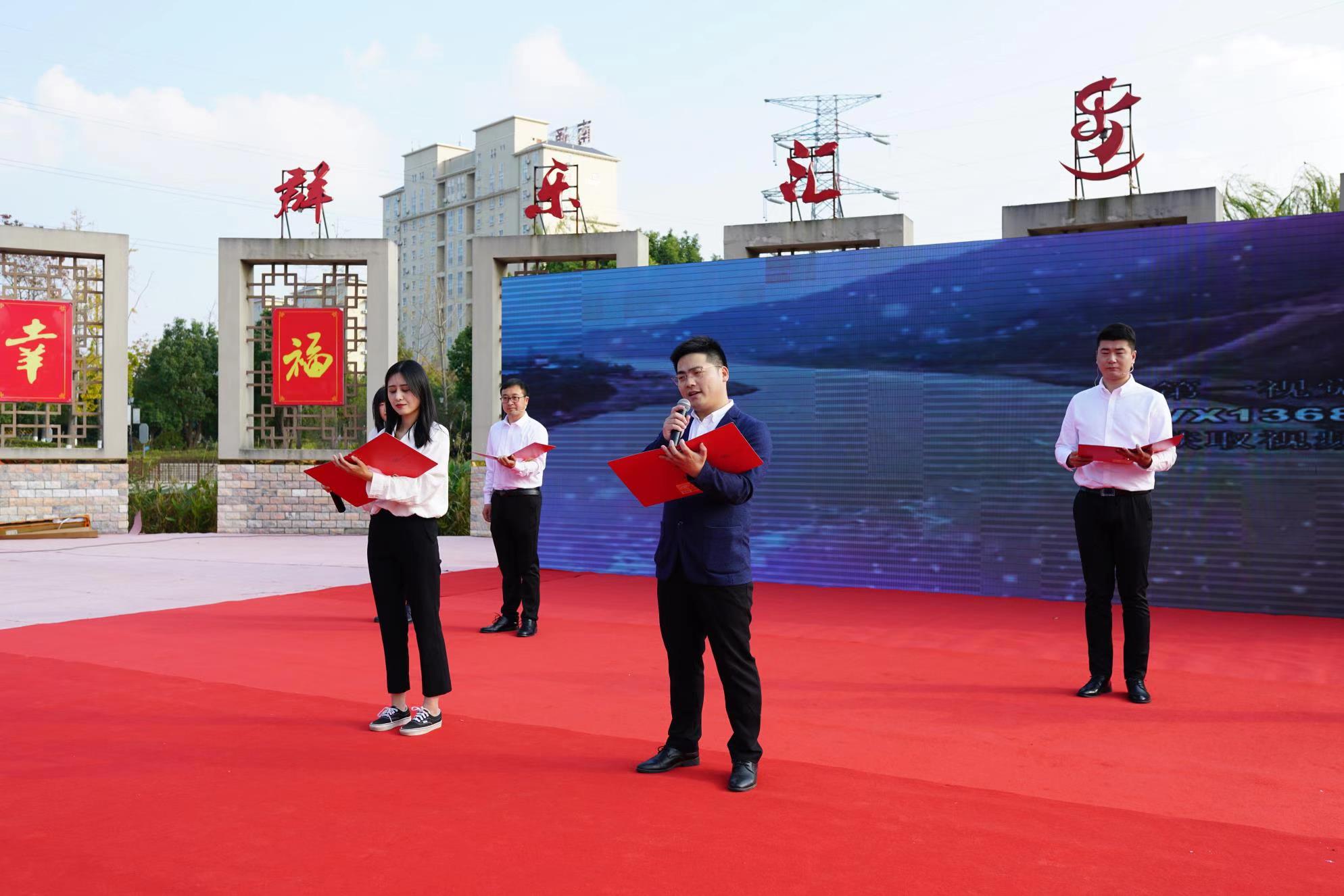 梦回往昔，母爱重生的幻影与家族纽带的新探索