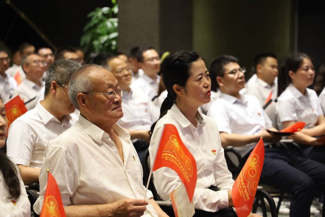 稻花田边的守望者，一梦一世界，老者的田园哲学