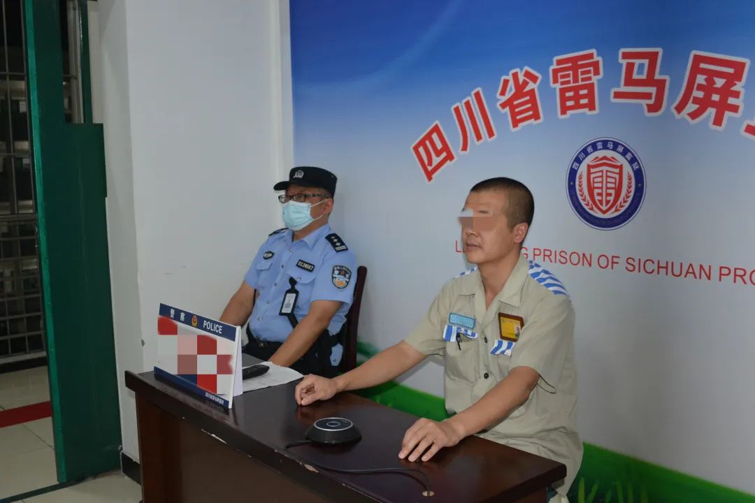 梦境迷途，解析梦见坐错车的深层含义