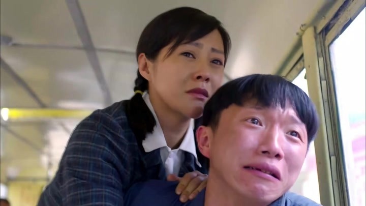 梦境解析，梦见被人追杀却获好心人援手——心灵的救赎与自我成长的启示