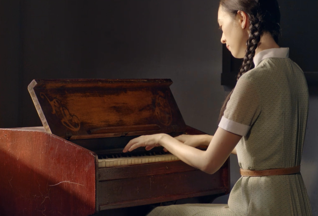 梦境交织，梦到前男友与他前女友的重逢之谜