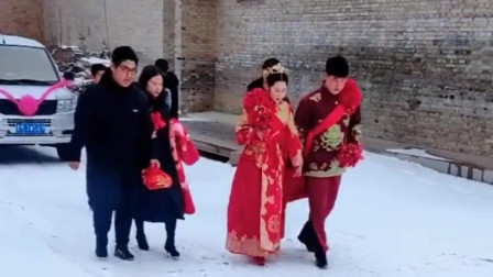 解梦，昨晚梦到自己结婚却没有新郎，寓意何在？