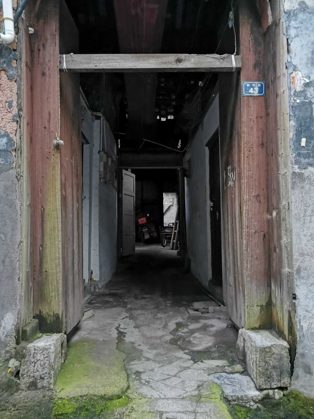 正月初一梦见死去的父亲和奶奶，一场跨越阴阳的团圆与心灵启示