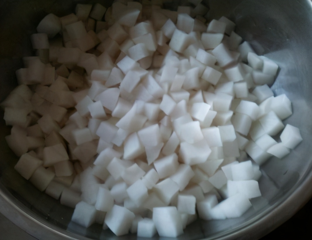 梦境的交织，解析梦见成件的梨与大蒜的深层含义