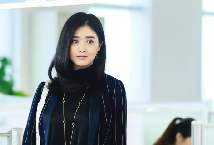 梦境密码，解梦梦见小孩是怎么回事？探秘你潜意识中的纯真与新生