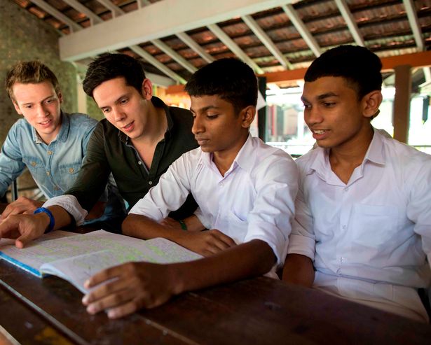 一个人经常梦到自己逝去的父母，寓意与心灵深处的回响