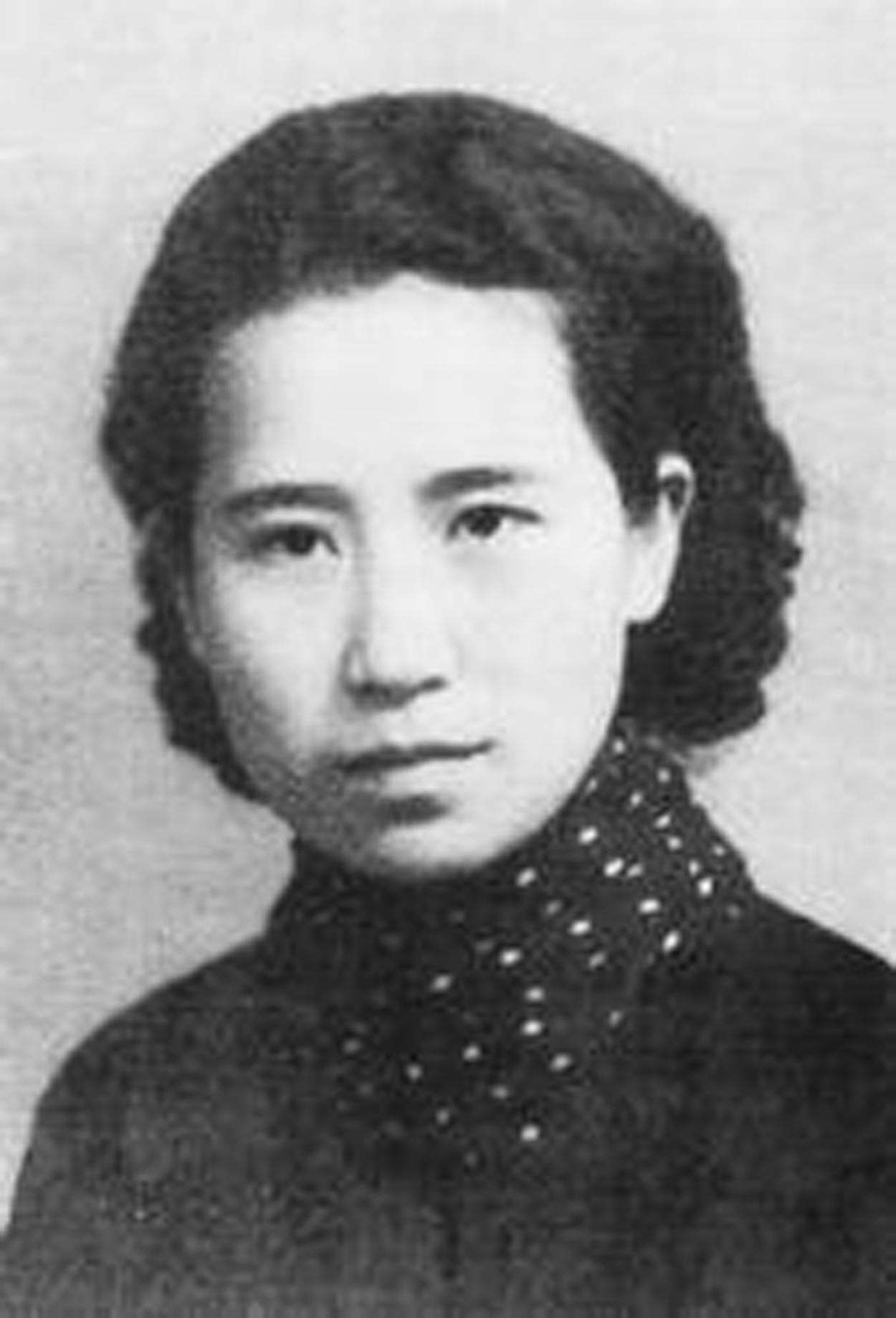 五年时光，梦中母爱依旧，解析频繁梦见已故母亲的深层含义