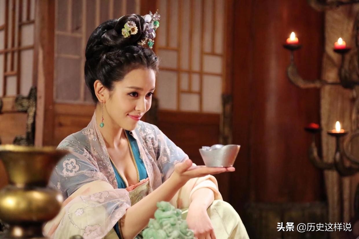 梦见自己死了，探索梦境背后的深层含义与心理解析