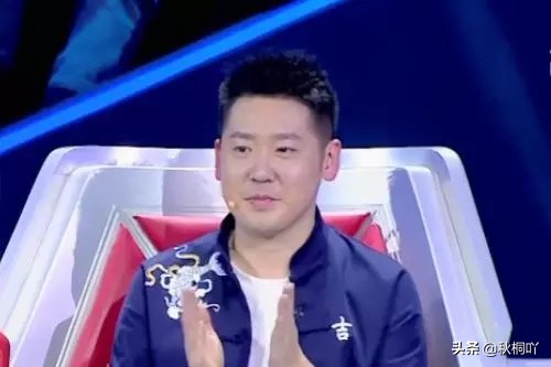 梦境迷踪，解析梦见串门时被狗追的深层含义