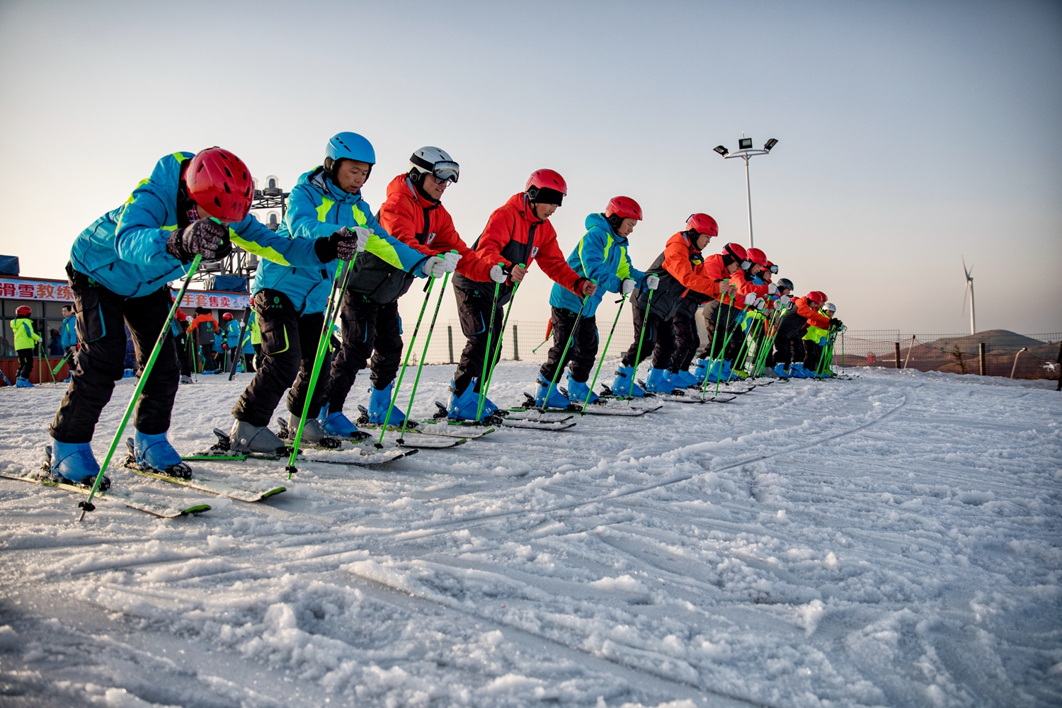 梦的奇境，解读梦到太阳出来是黑色的深层含义