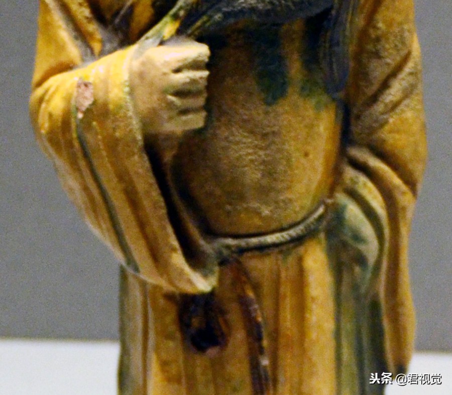 梦见去世的母亲给她做饭，心灵的慰藉与未竟的孝意