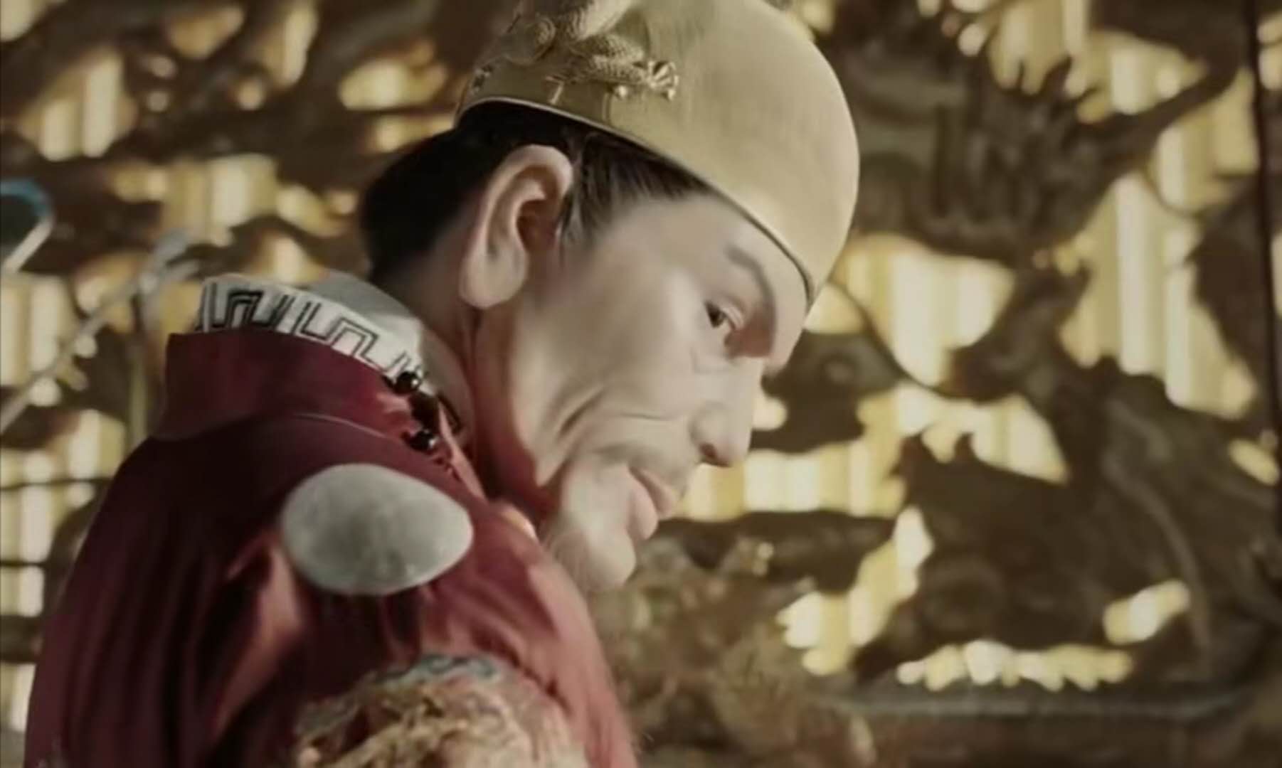 梦境中的遗憾与启示，梦见老人述说寿衣之殇