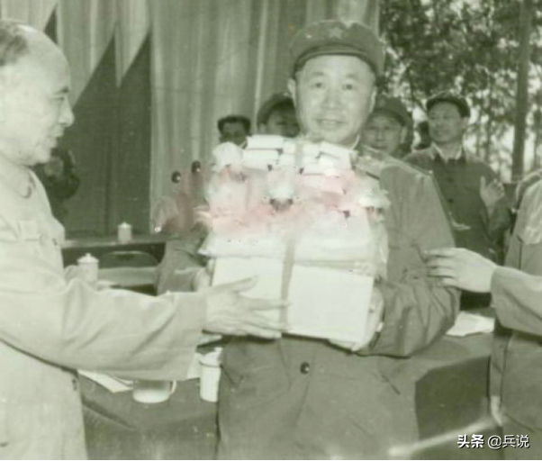 周公解梦，梦见捡到手表，寓意深远，预示未来好运连连