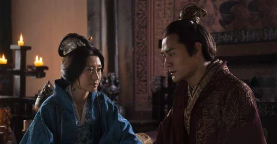 梦境交织的复杂情感，解析梦见暗恋之人与挚友相恋的深层含义