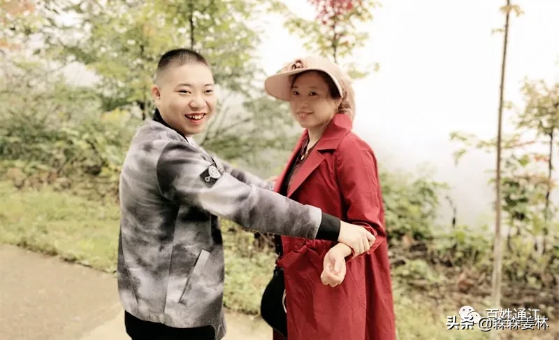 梦回失落，解析梦见牙齿掉了二十棵的深层含义与心理启示