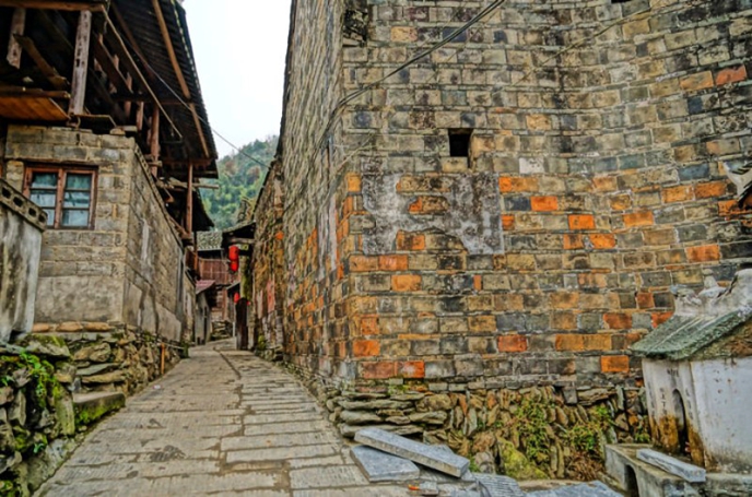 梦境迷宫，探索做梦梦到自己迷路找不到回家的路的深层寓意