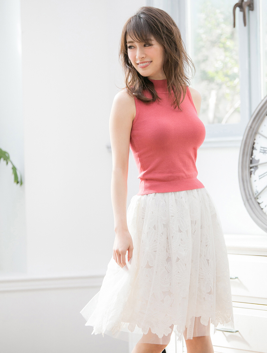 李自成把陈圆圆放在八仙桌前