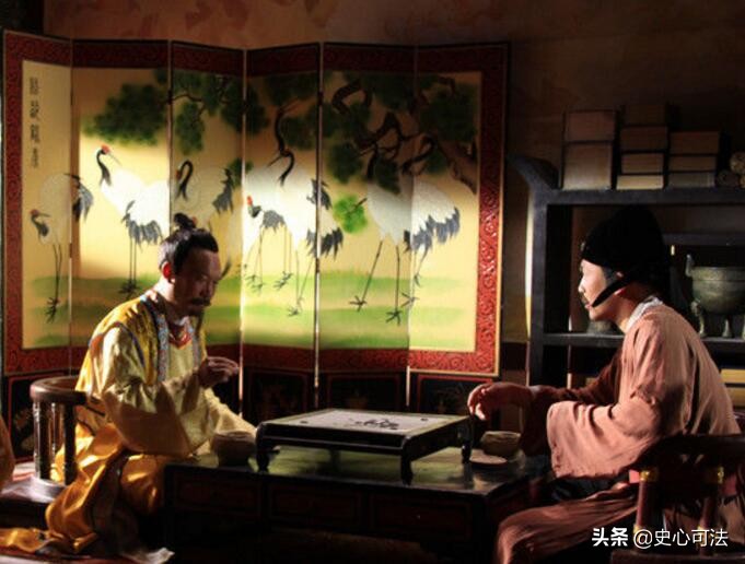 梦见前女友摔死了，一场梦境的深层解析与情感解读