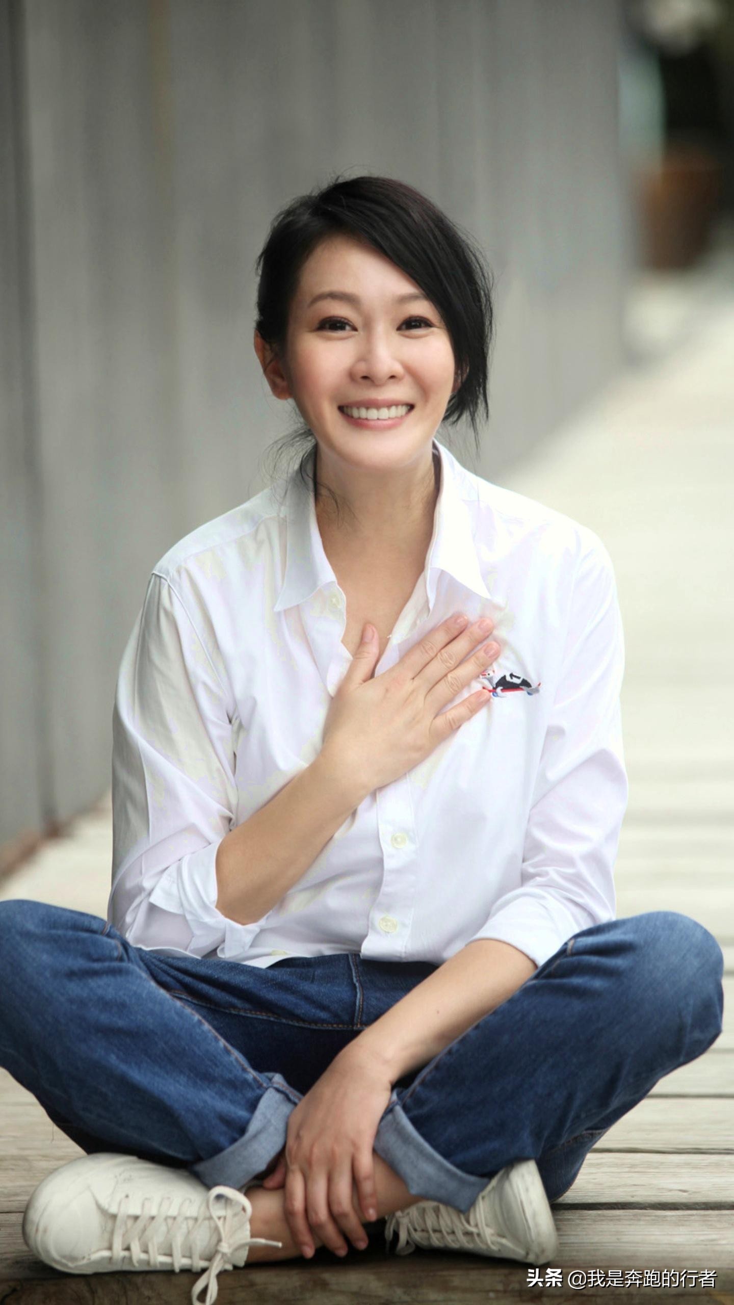 梦境重生，陌生女孩与成年的奇妙交织