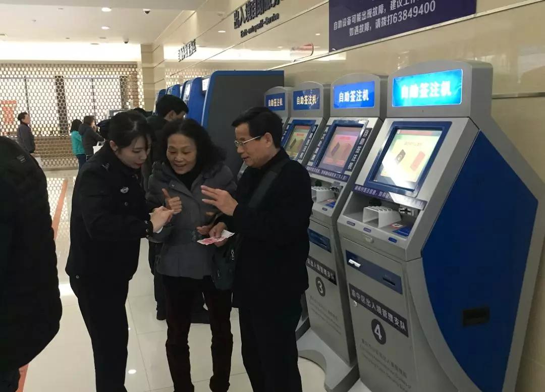 梦境中的微笑，解读梦见已故爷爷无声之语的深意
