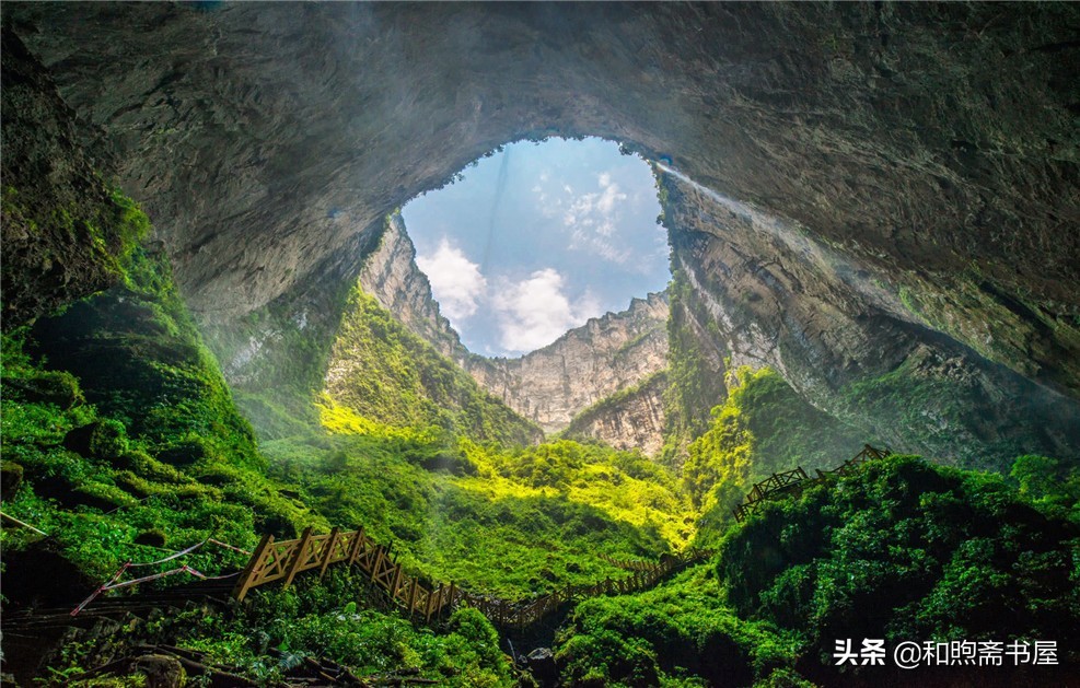 梦境交织，梦见已故外婆索要药物，探寻潜意识的呼唤与情感纽带
