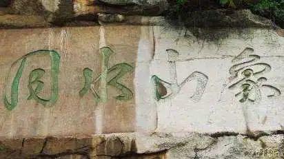 双月奇景，梦境中的光辉与启示