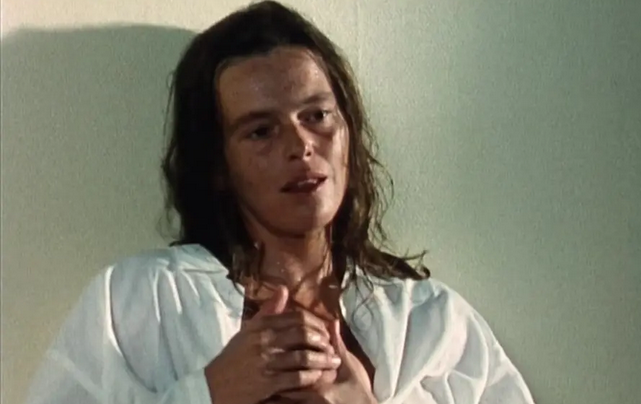 梦境的深渊，探索与最厌之人的潜规则背后的心理解析