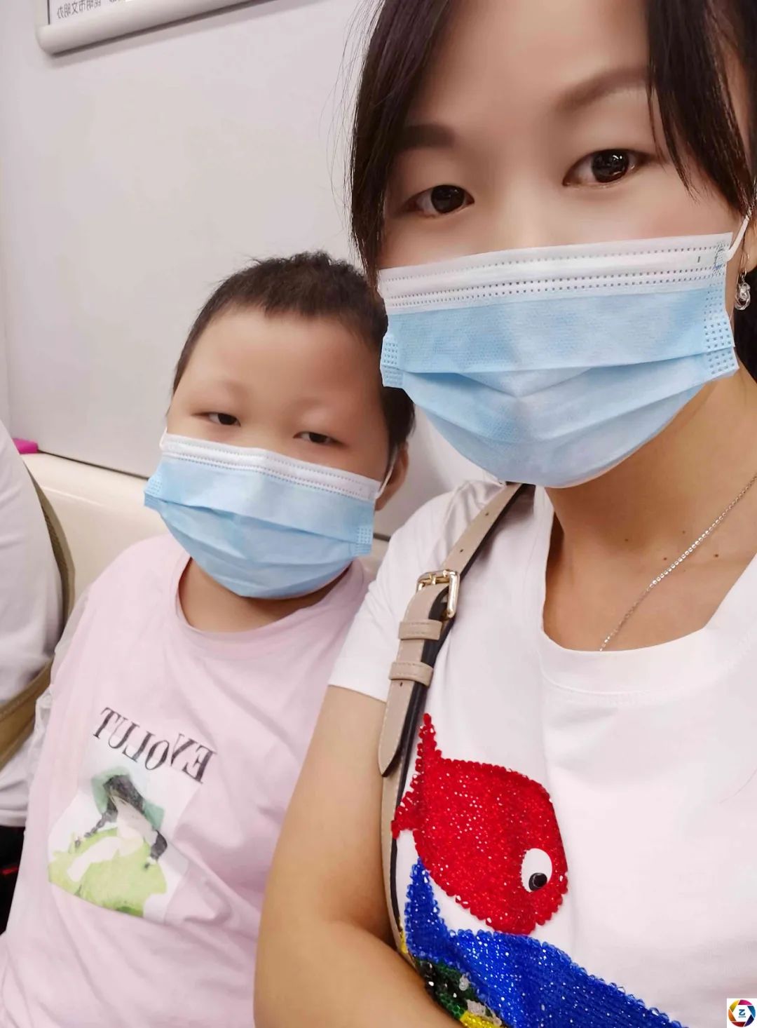 梦见妈妈被人打青脸，梦境背后的深层含义与解析