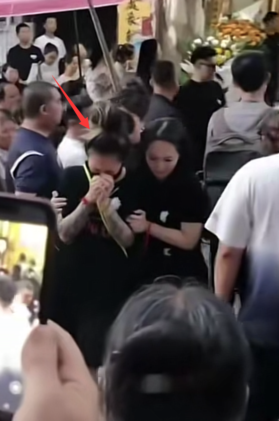 梦境的深邃解析，梦见葬礼、死人与黑色棺材的寓意