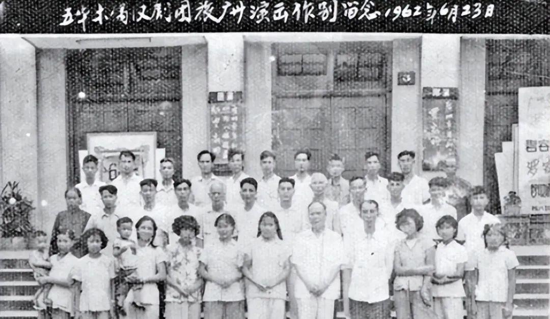 梦境中的生死轮回，解析连续梦见他人逝去的深层含义