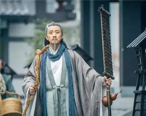 梦见了很多蛇，探索梦境背后的深层含义与心理解析