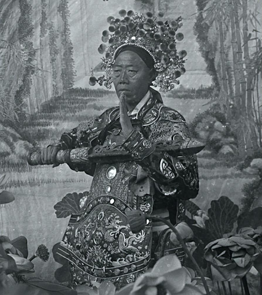 孕妇梦境解析，紫红色棺材的寓意与心理暗示