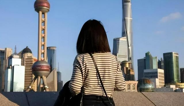 早上睡觉梦见自己亲人死了是什么预兆？解读梦境背后的深层含义