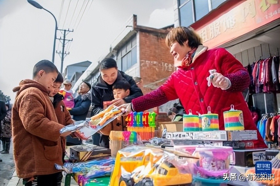梦见自己嘴里喷出两口血，血还喷死两个人，梦境背后的深层解析与心理启示