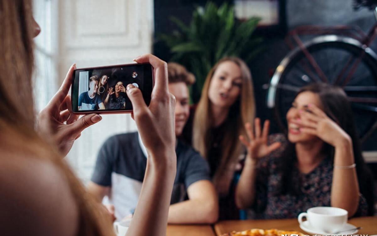周公解梦，梦见喜欢的人，情感预兆还是心理映射？