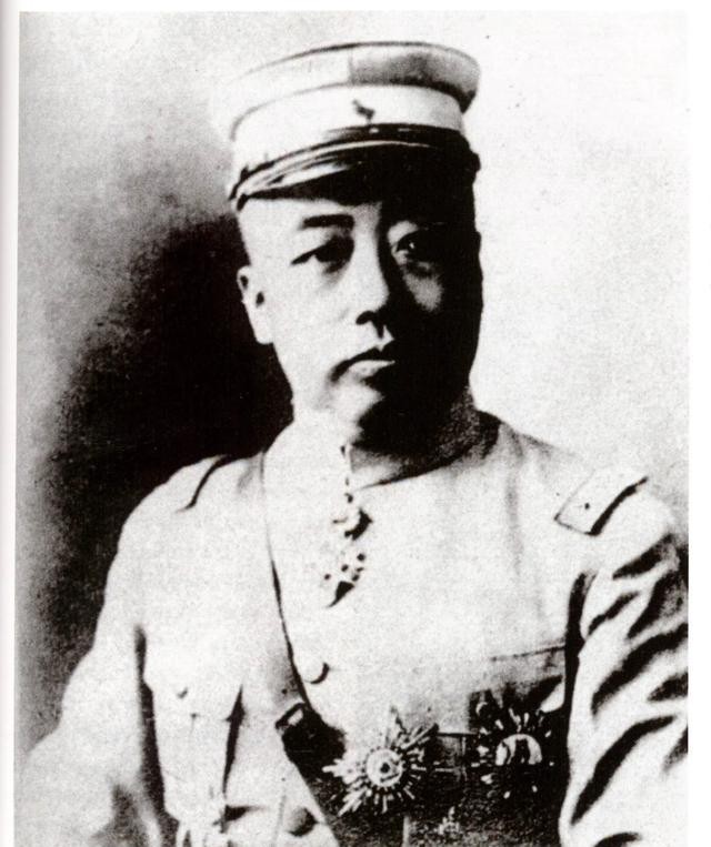 梦境中的阴影，解析梦见在学校被讨厌的男生困扰的深层含义