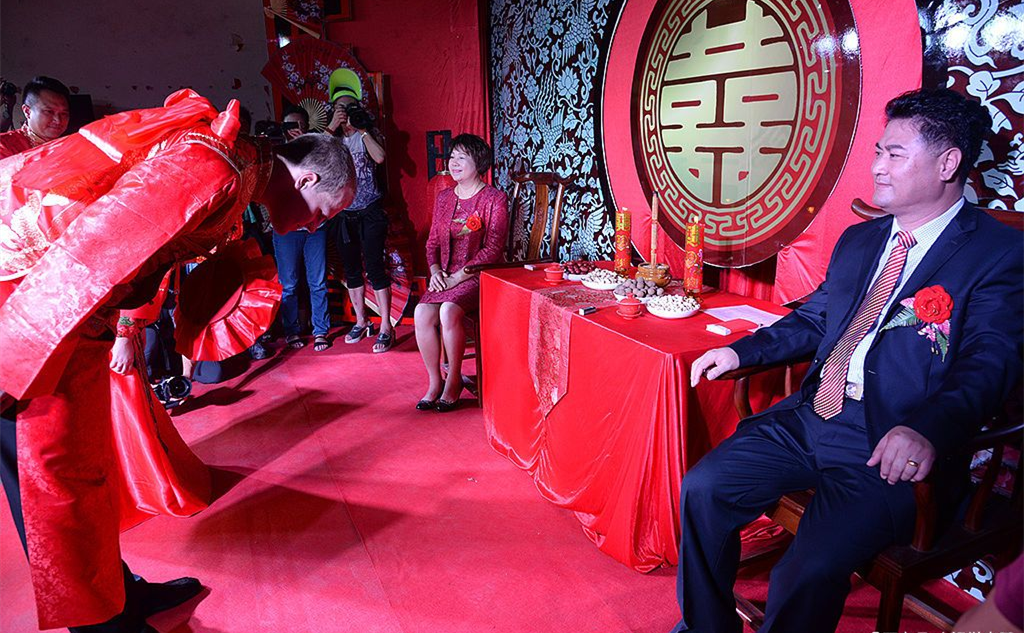 梦境中的甜蜜邂逅，在梦里遇见心仪男友，感受无微不至的宠爱