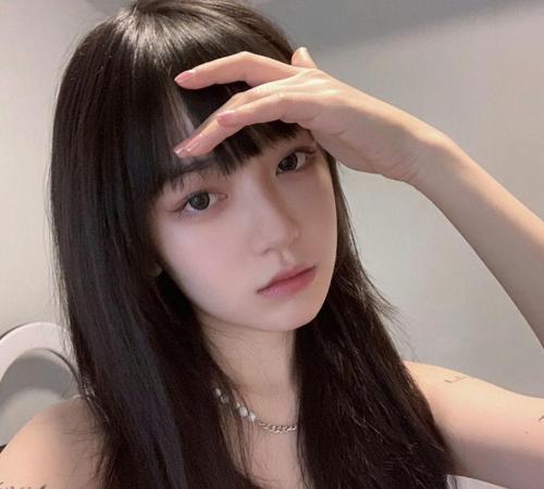 梦境的启示，遗失的鞋子与监控下的真相